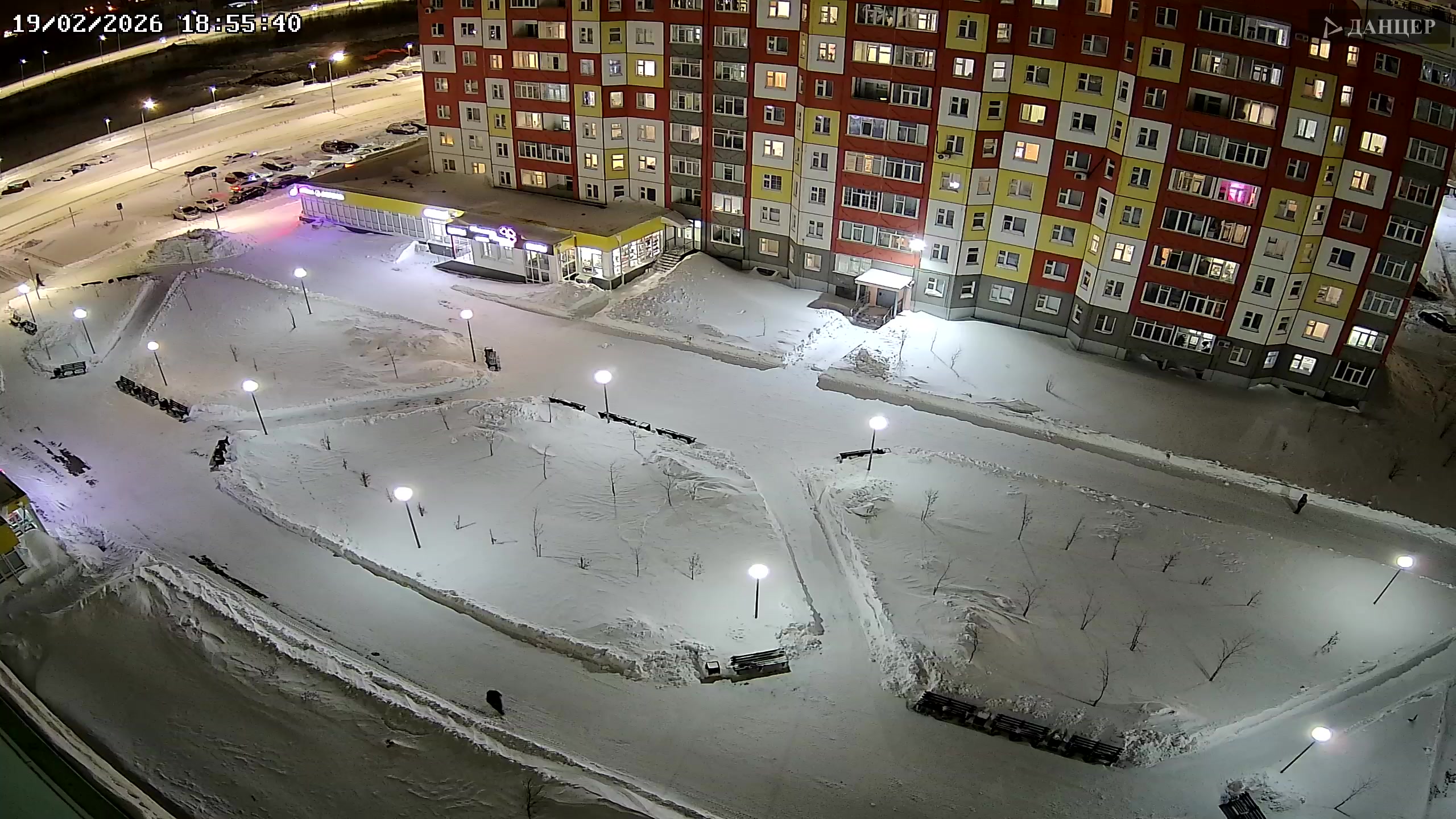 Нижневартовск Ленина 39 сквер
