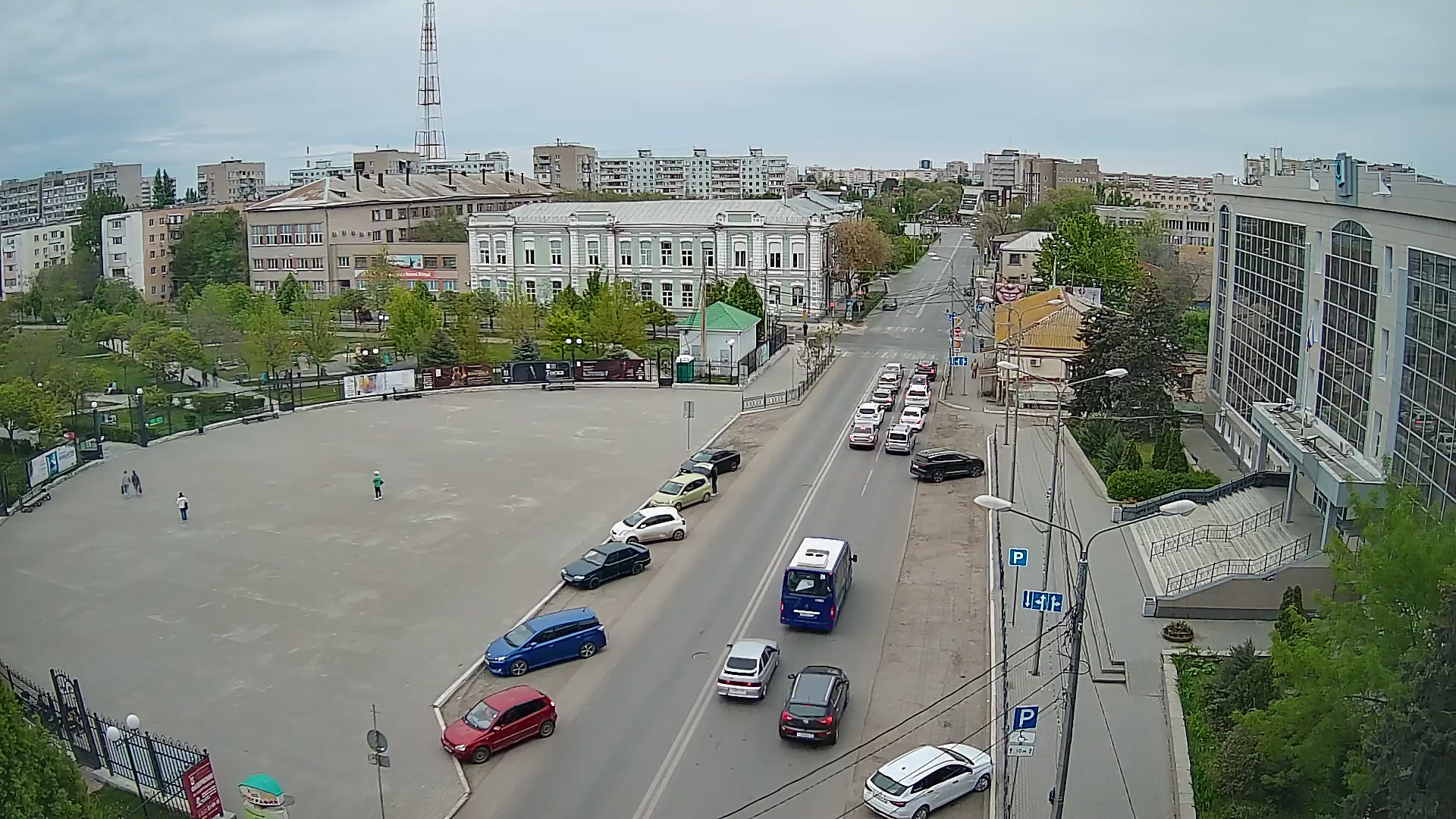 Вход в Театральный парк